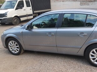 De vanzare Opel Astra H