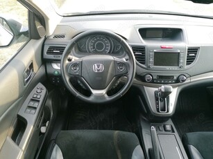 Honda Crv automată,2.0 benzină 4x4,carte service la zi.