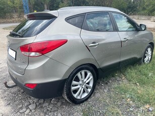 Hyundai IX35, 4x4, manual, full-option, 2011