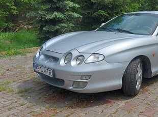 Hyundai sport coupe