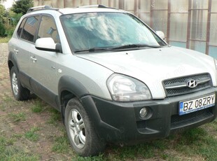 Hyundai Tucson an 2007 183500 KM * 4WD *140 HP *motor 1991 cmc CRDI, al doilea proprietar