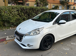 Peugeot 208 1.4bnz 90 cp 2013 124000 km