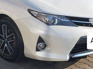 Toyota Auris Hybrid