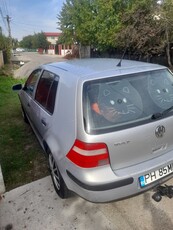 Vând golf 4