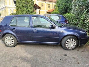 Vând Volkswagen Golf 4, benzină, motor 1,6-2003