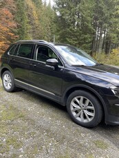 Vând VW Tiguan 2,0 TDI 4-Motion 140KW 190CP Automat Model Highline