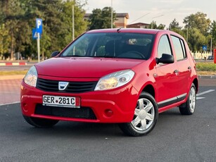 Dacia Sandero 1.2 16V 75 Celebration