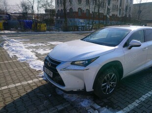 LEXUS NX 300h Hybrid