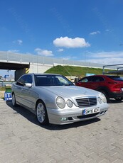 Mercedes-Benz E220CDI