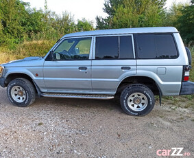 Mitsubishi pajero 2.8 tdi utilitară