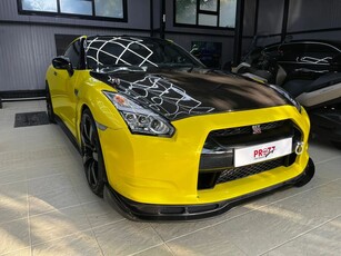 Nissan GT-R Standard