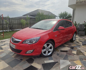 Opel astra j// euro 5// bi-xenon// navi color//