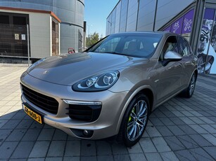 Porsche Cayenne S Hybrid Tiptronic S