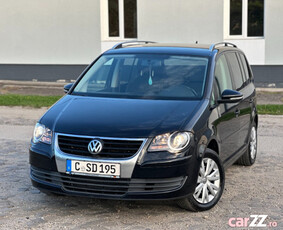 Vw Touran*2010*navigatie*BiXenon*euro 5*pilot*1.4 benzina~TSI*Germania