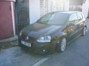 Golf 5 2.0 usor accidentat