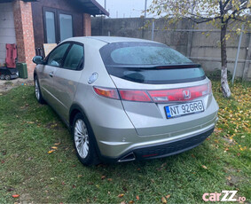 Honda Civic 1.8 i-Shift