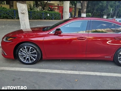 Lexus Seria ES 300h Executive