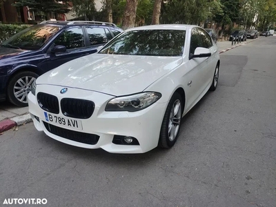 BMW Seria 5 525d xDrive AT