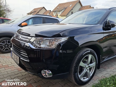 Mitsubishi Outlander 2.2L DI-D AS&G 6MT 4WD Intense A80