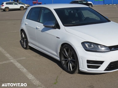 Volkswagen Golf R 4Motion BlueMotion Technology DSG