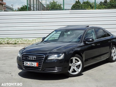 Audi A8 3.0 TDI DPF quattro tiptronic