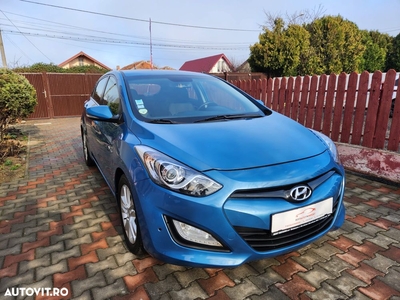 Hyundai I30 blue 1.6 CRDi Classic