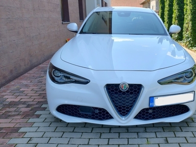 Alfa Romeo Giulia 2.2D Lusso Q2