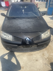 dezmembrez renaut megane2 desel motor15an 2006