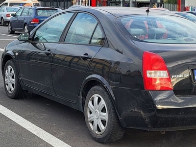 Nissan Primera P12