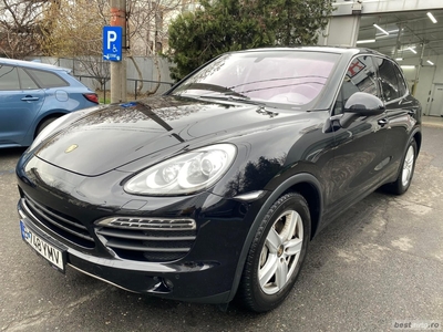 Porsche Cayenne S 4.8-V8 400cp 2013 Perne active Piele Bi-xenon Soft-Close 28000-euro TVA in