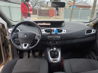 Renault Scenic 2010