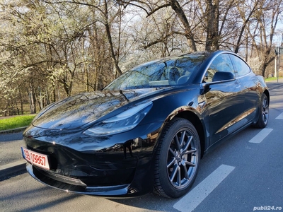 Tesla Model 3 Standard Range Plus stare ireproșabilă