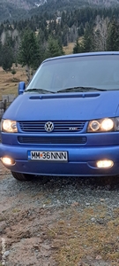 Vând multivan Volkswagen te 4. 2.5 dizel