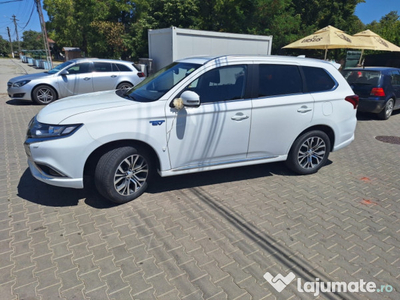 Mitsubishi Outlander Hybrid Plug -In