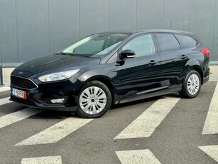 Ford Focus 1.5Benzina Pachet Iarna Park Assist CarPlay Navi Euro6