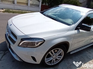 Mercedes Benz GLA