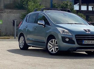 Peugeot 3008 Hibrid 4x4 Automat Navi Panoramic HeadUpDisplay