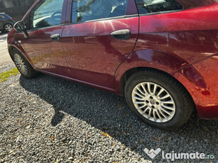 Vând Fiat Linea 1.3 multijet, an fabricație 2008