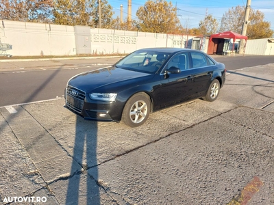 Second hand Audi A4 - 12 500 EUR, 216 700 km - Autovit
