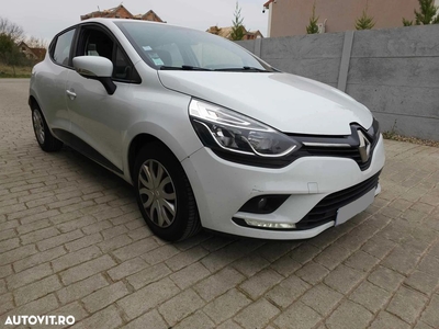 Second hand Renault Clio - 6 650 EUR, 167 000 km - Autovit