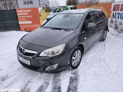Opel Astra Dotari: Audio si tehnologie: �