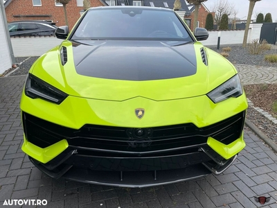 Lamborghini URUS