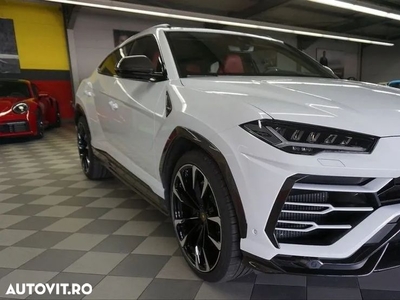 Lamborghini URUS Standard