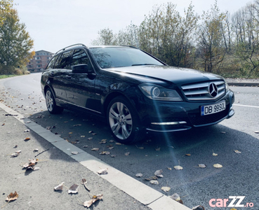 Liciteaza-Mercedes-Benz C 220 2013