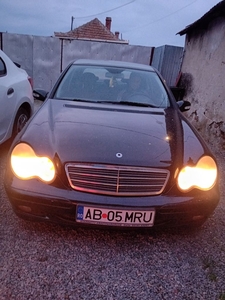 Mercedes-Benz 220 cdi Campu Goblii