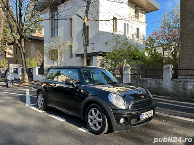 MINI COOPER 2010,1.4 benzina 95 cp