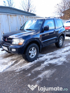 Mitsubishi pajero mk3 masina