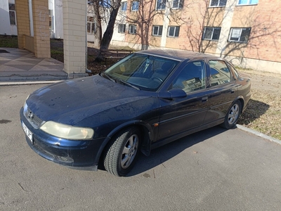 Opel Vectra B, motor 1.6 benzina + GPL, cutie automata, 2001, 250000Km Craiova