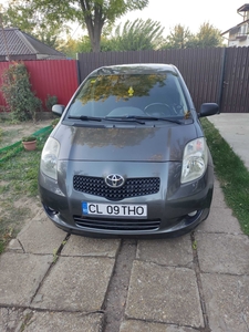 Vind Toyota Yaris Ciocanesti