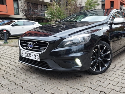 Volvo v40/2.0D4/190cp/r design/pano/navi/2015 Timisoara